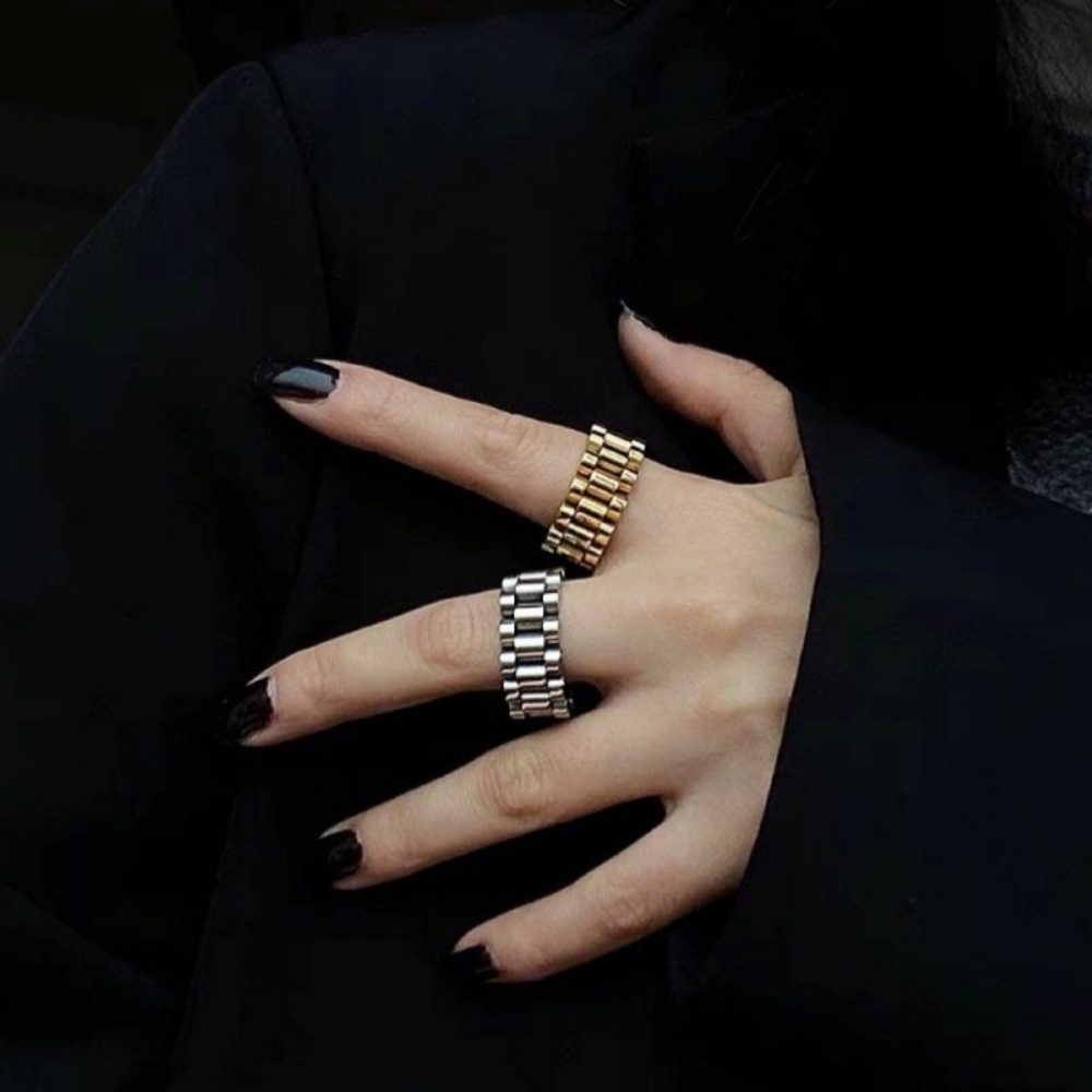 Two Stackable Fashion Rings (Silver/Gold) - Picture 6 of 6